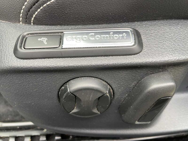 Volkswagen Passat Variant 1.4 TSI GTE AHK Navi ACC Virt