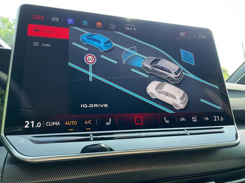 Volkswagen Golf VIII 2.0 TSI W GTI Navi ACC Virt CarPlay