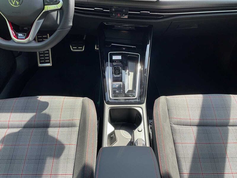 Volkswagen Golf VIII 2.0 TSI W GTI Navi ACC Virt CarPlay