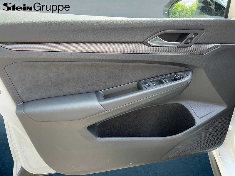 Volkswagen Golf VIII 2.0 TSI W GTI Navi ACC Virt CarPlay