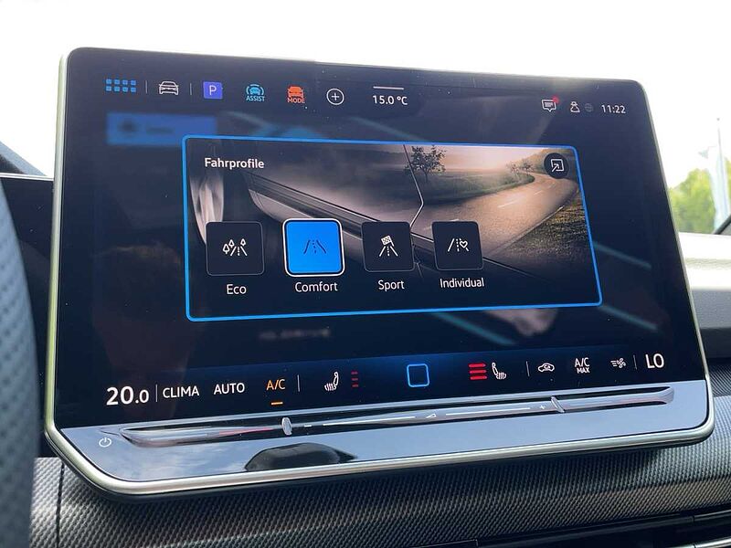 Volkswagen Golf VIII 2.0 TSI W GTI Navi ACC Virt CarPlay