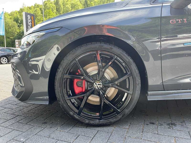 Volkswagen Golf VIII 2.0 TSI W GTI Navi ACC Virt CarPlay
