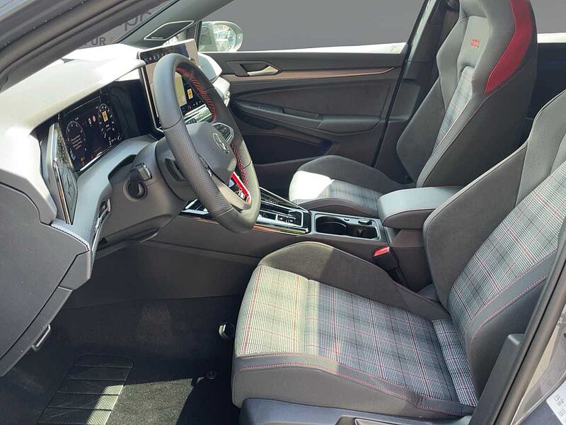 Volkswagen Golf VIII 2.0 TSI W GTI Navi ACC Virt CarPlay