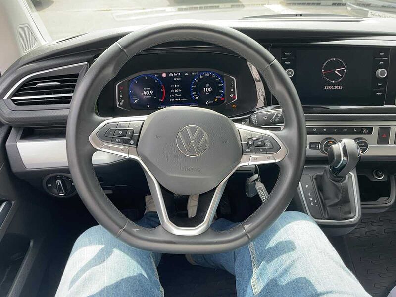Volkswagen T6.1 2.0 TDI FWD California Beach AHK NAVI LED T6