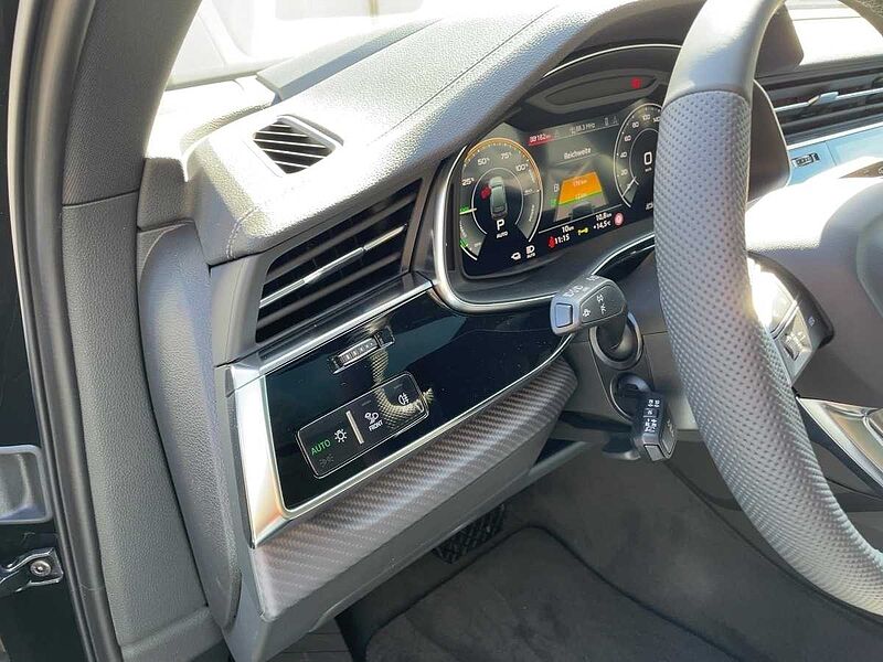 Audi Q7 SUV Sline 55 TFSIe AHK PANO B&O OLED