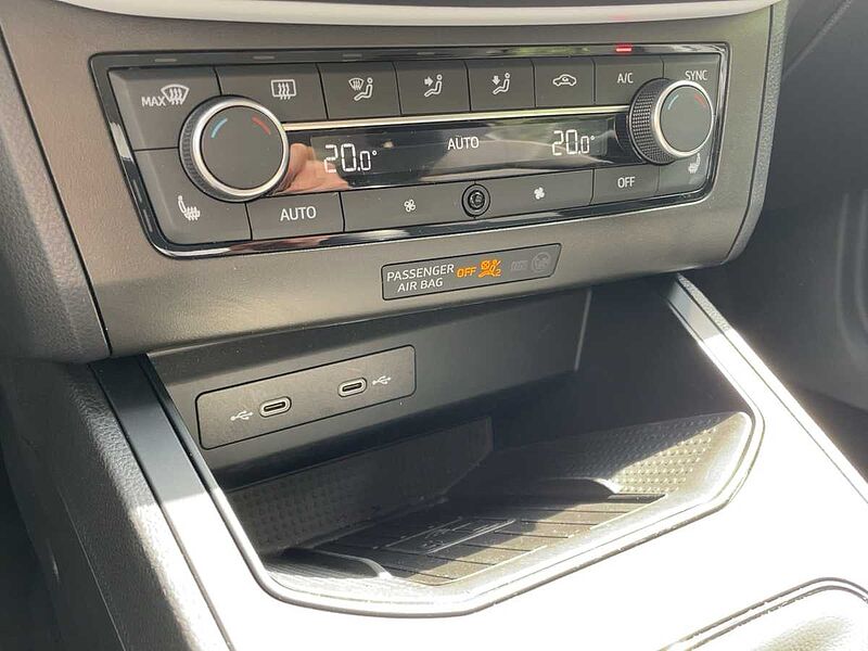 SEAT Ibiza 1.0 MPI Style CarPlay LED Navi PDC