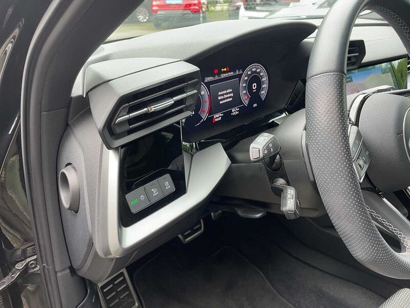 Audi A3 Sportback 35 1.5 TFSI MHEV advanced Pano LED